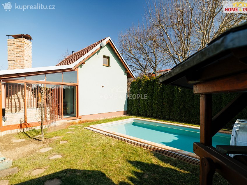 Prodej  chaty 50 m^2 Hrušovany u Brna, Hrušovany u Brna 