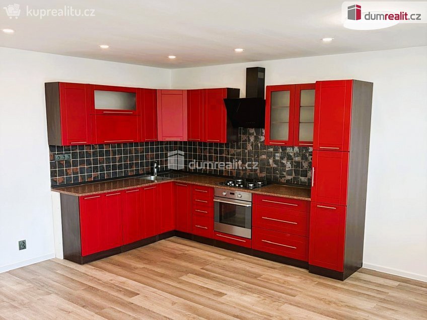 Prodej bytu 3+kk 70 m^2 Mostecká, Kladno 