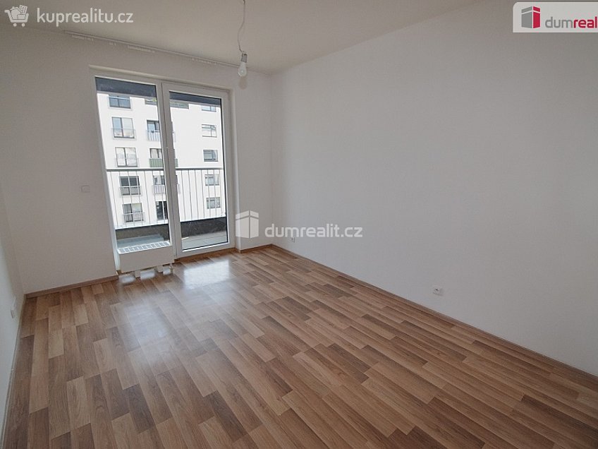 Pronájem bytu 4+kk 78 m^2 Oty Bubeníčka, Praha 22 