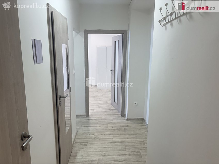 Pronájem bytu 2+1 53 m^2 Bří. Mrštíků, Břeclav 