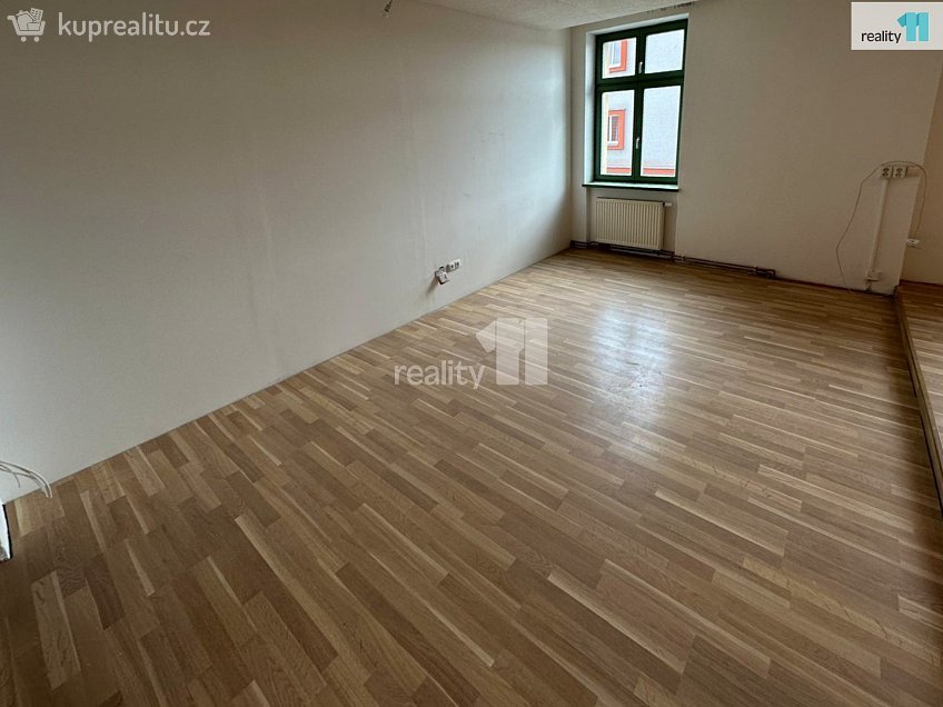 Pronájem bytu 3+kk 90 m^2 Lipová, Dobřany 