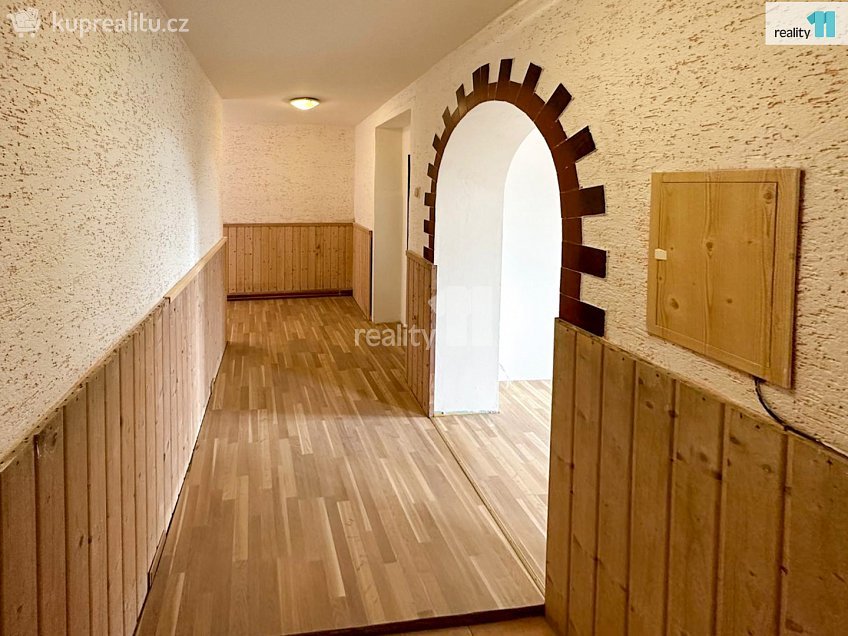 Pronájem bytu 3+kk 90 m^2 Lipová, Dobřany 