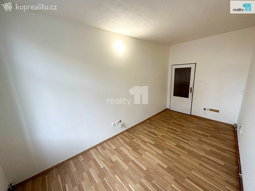 Pronájem bytu 3+kk 90 m^2 Lipová, Dobřany 