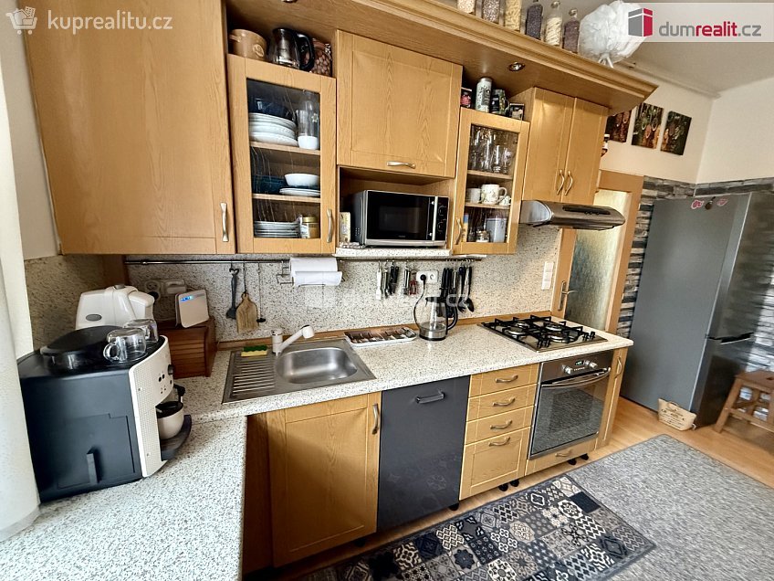 Prodej bytu 2+kk 46 m^2 Chebská, Karlovy Vary 