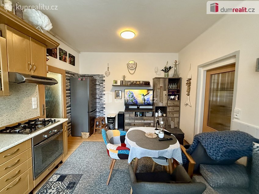 Prodej bytu 2+kk 46 m^2 Chebská, Karlovy Vary 