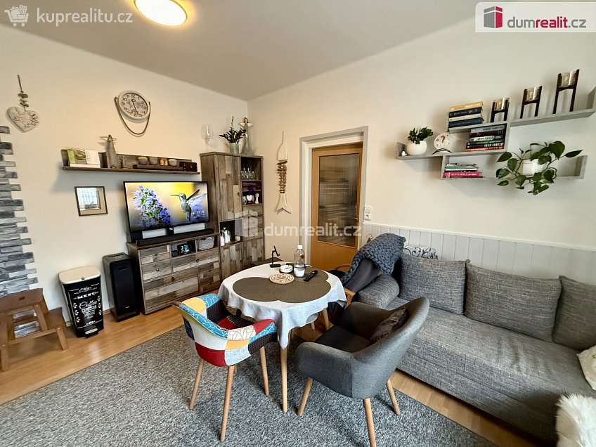 Prodej bytu 2+kk 46 m^2 Chebská, Karlovy Vary 