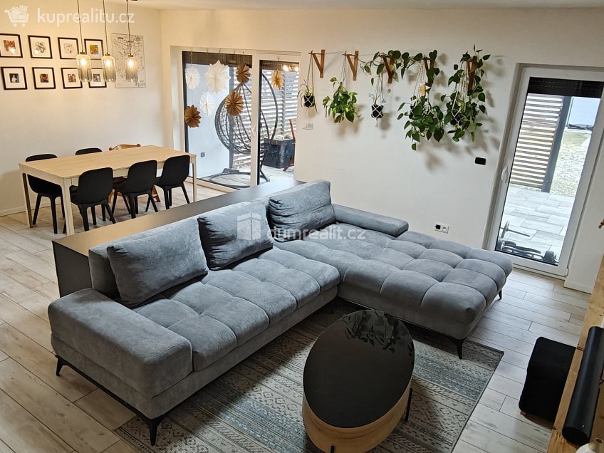 Prodej  rodinného domu 120 m^2 Na Cihelně, Kostelec nad Labem 