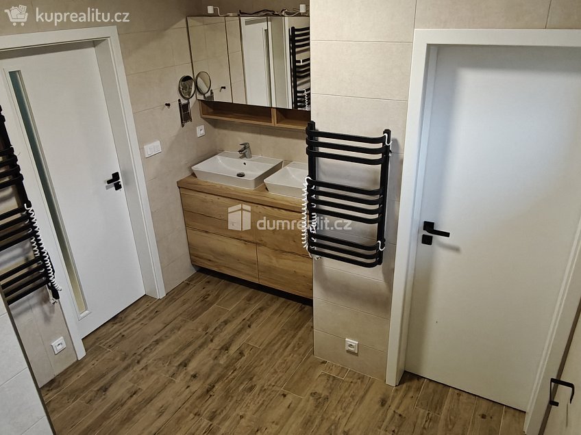 Prodej  rodinného domu 120 m^2 Na Cihelně, Kostelec nad Labem 