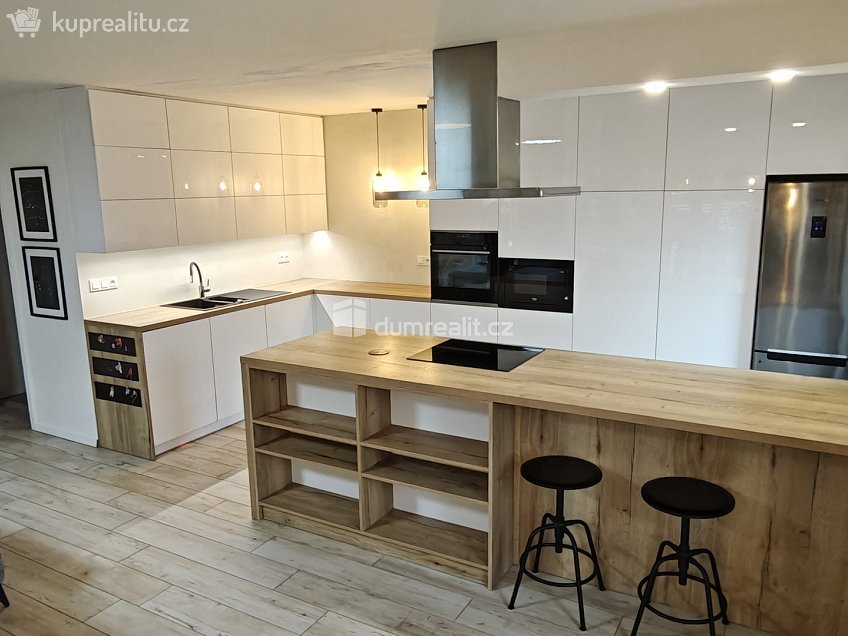 Prodej  rodinného domu 120 m^2 Na Cihelně, Kostelec nad Labem 