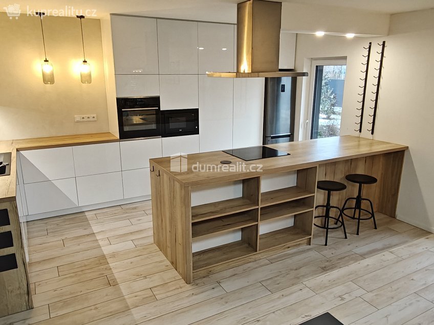 Prodej  rodinného domu 120 m^2 Na Cihelně, Kostelec nad Labem 