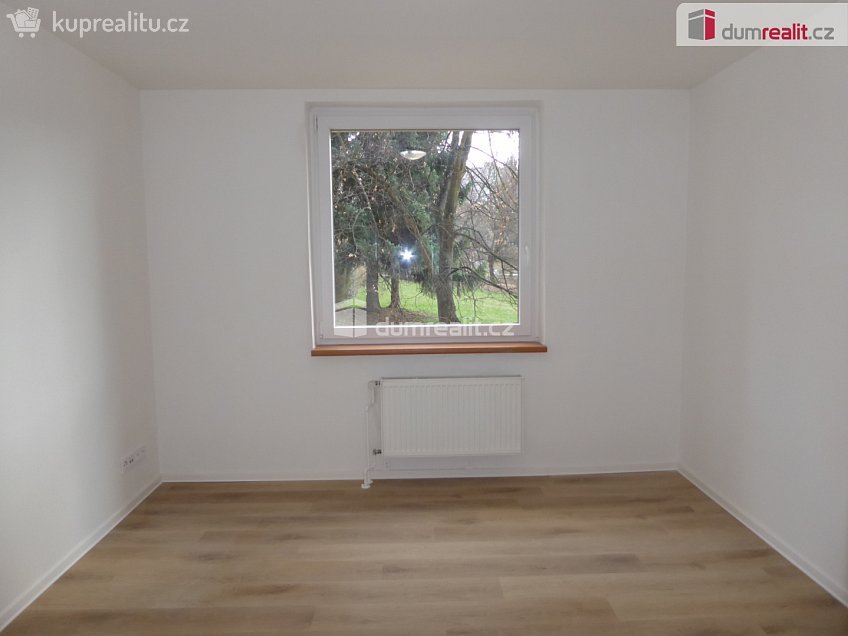 Prodej bytu 3+1 70 m^2 Na Jezírku, Liberec 