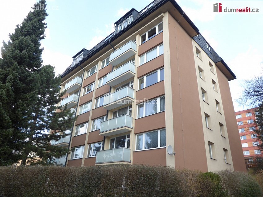 Prodej bytu 3+1 70 m^2 Na Jezírku, Liberec 