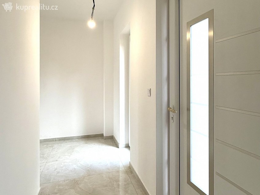 Prodej  rodinného domu 200 m^2 Velká Hleďsebe, Velká Hleďsebe 