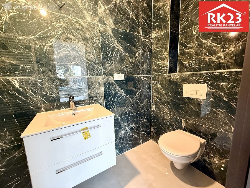 Prodej  rodinného domu 200 m^2 Velká Hleďsebe, Velká Hleďsebe 