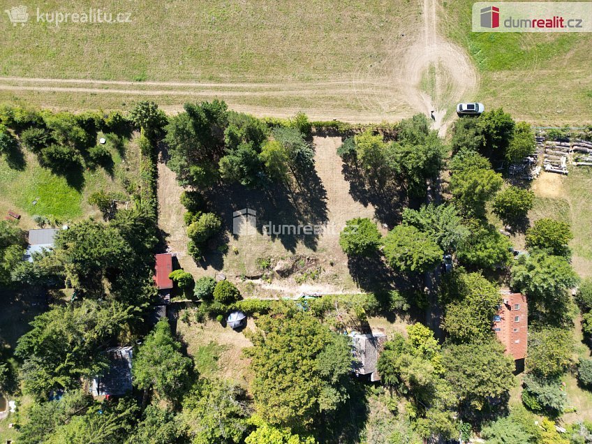 Prodej  stavebního pozemku 1411 m^2 Malá Hraštice, Malá Hraštice 