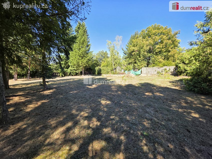 Prodej  stavebního pozemku 1411 m^2 Malá Hraštice, Malá Hraštice 