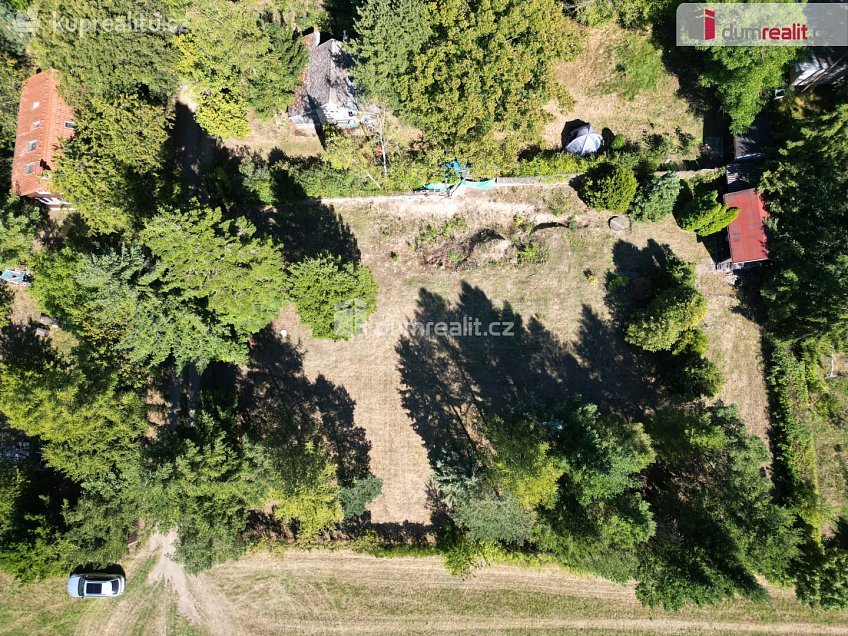 Prodej  stavebního pozemku 1411 m^2 Malá Hraštice, Malá Hraštice 