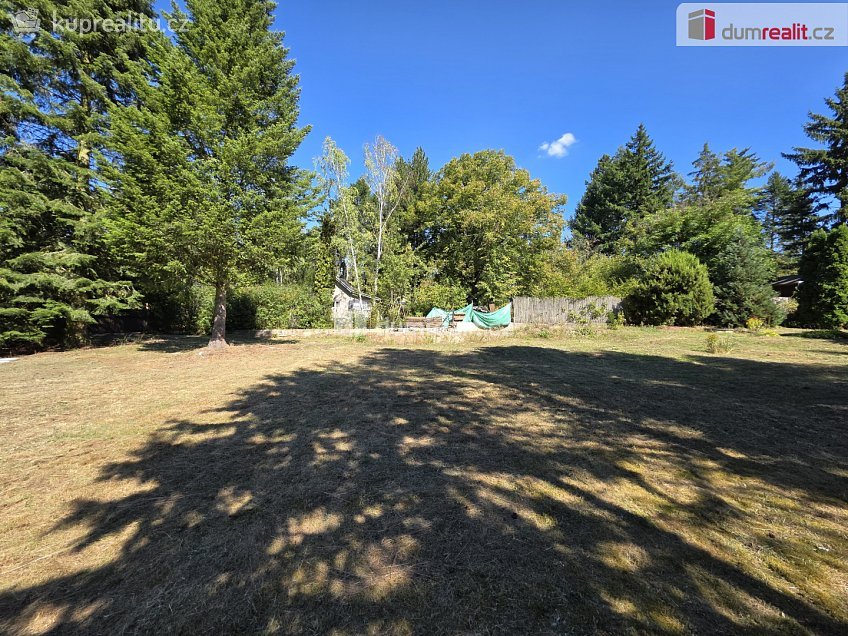 Prodej  stavebního pozemku 1411 m^2 Malá Hraštice, Malá Hraštice 