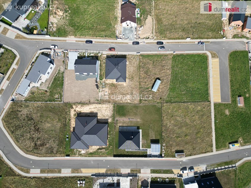 Prodej  stavebního pozemku 859 m^2 Na Vršku, Kačice 