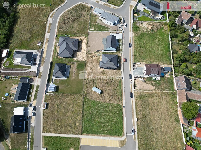 Prodej  stavebního pozemku 859 m^2 Na Vršku, Kačice 