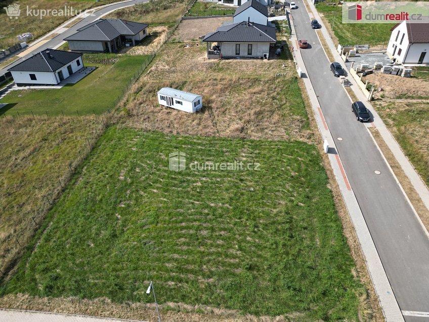 Prodej  stavebního pozemku 859 m^2 Na Vršku, Kačice 