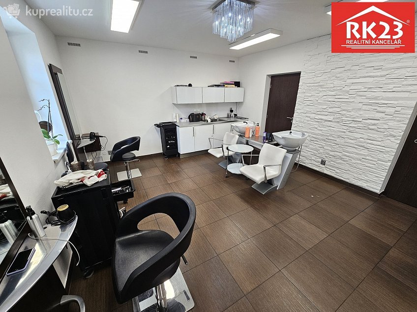 Pronájem  obchodních prostor 40 m^2 Ruská 608, Mariánské Lázně 