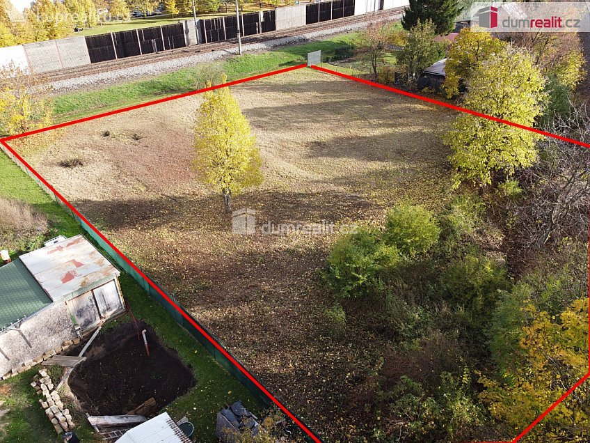 Prodej  stavebního pozemku 1760 m^2 U Výtopny, Lovosice 