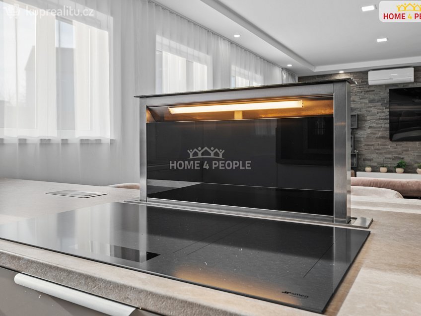 Prodej  rodinného domu 166 m^2 Rostoklaty, Rostoklaty 