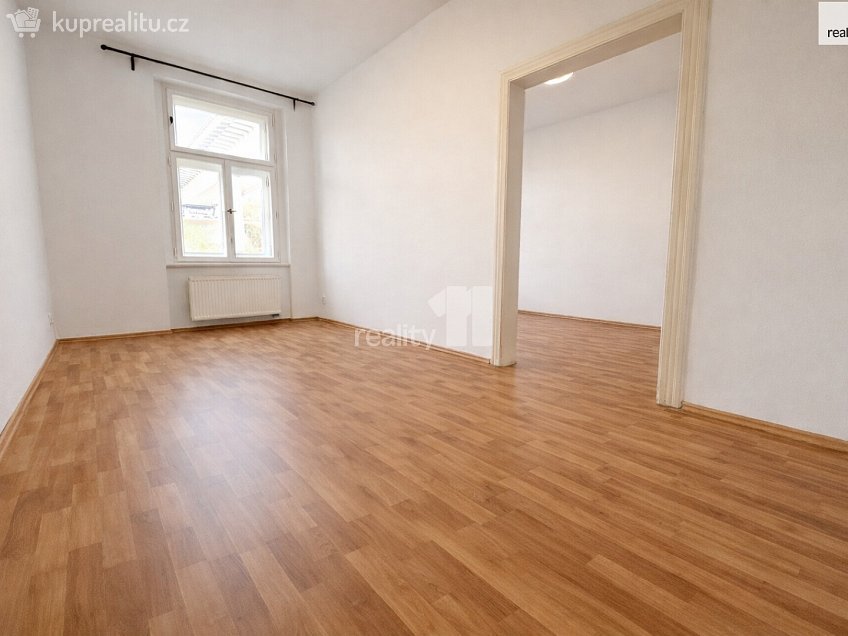 Pronájem bytu 3+kk 55 m^2 Svatoplukova, Praha 2 