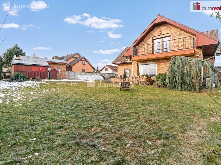 Prodej  rodinného domu 215 m^2 Úvaly, Úvaly 