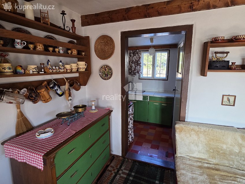 Prodej  chalupy 1463 m^2 Lesní, Horní Blatná 
