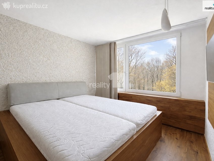 Prodej bytu 3+kk 73 m^2 Na Sídlišti III, Průhonice 