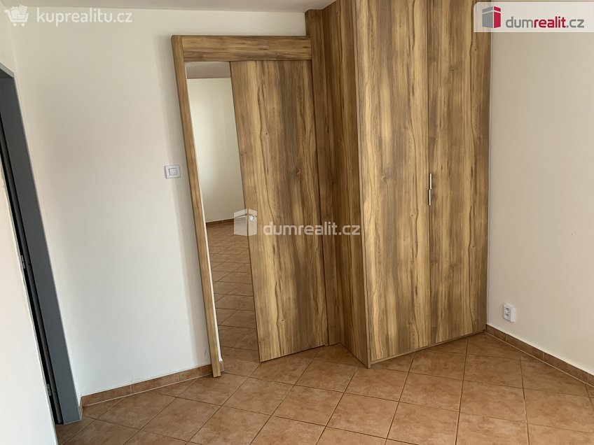 Pronájem bytu 3+kk 44 m^2 Bykoš, Bykoš 