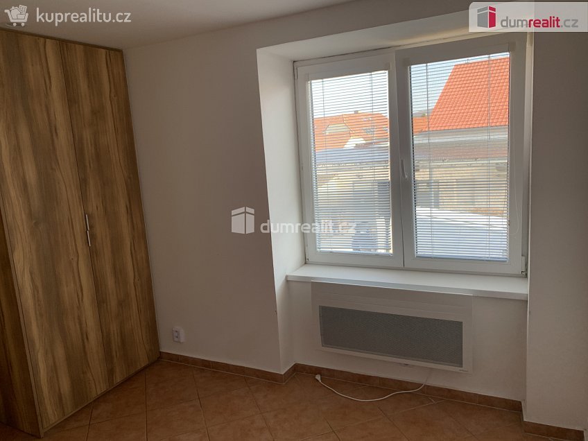 Pronájem bytu 3+kk 44 m^2 Bykoš, Bykoš 