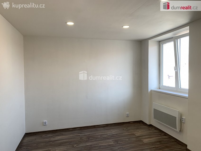 Pronájem bytu 3+kk 44 m^2 Bykoš, Bykoš 