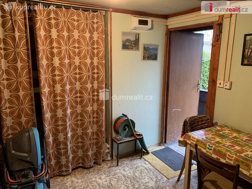 Prodej  chaty 20 m^2 Na Pučálce, Praha 6 