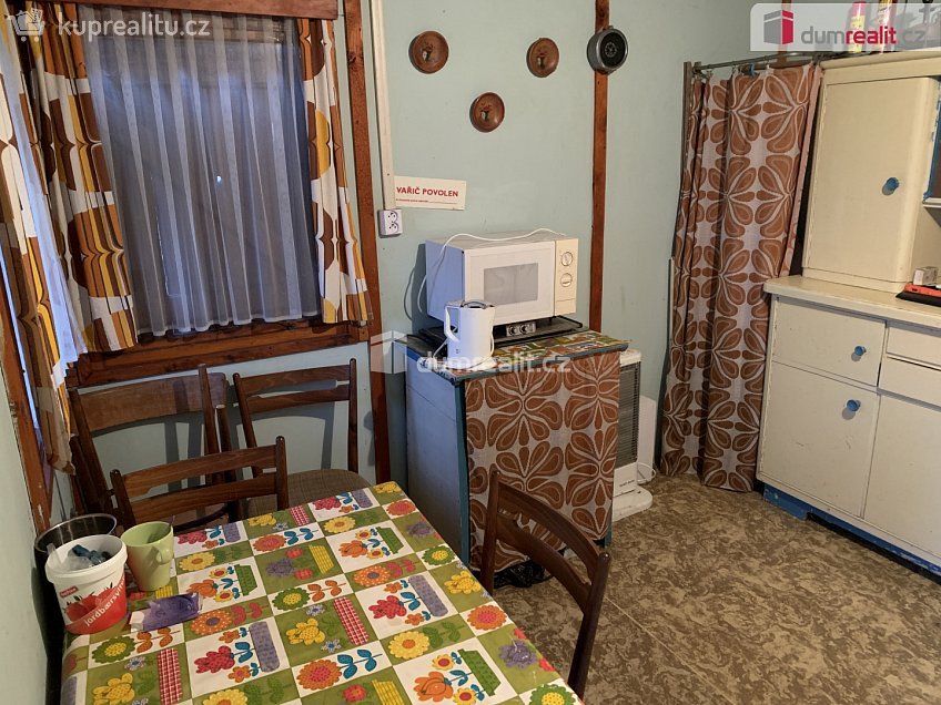 Prodej  chaty 20 m^2 Na Pučálce, Praha 6 