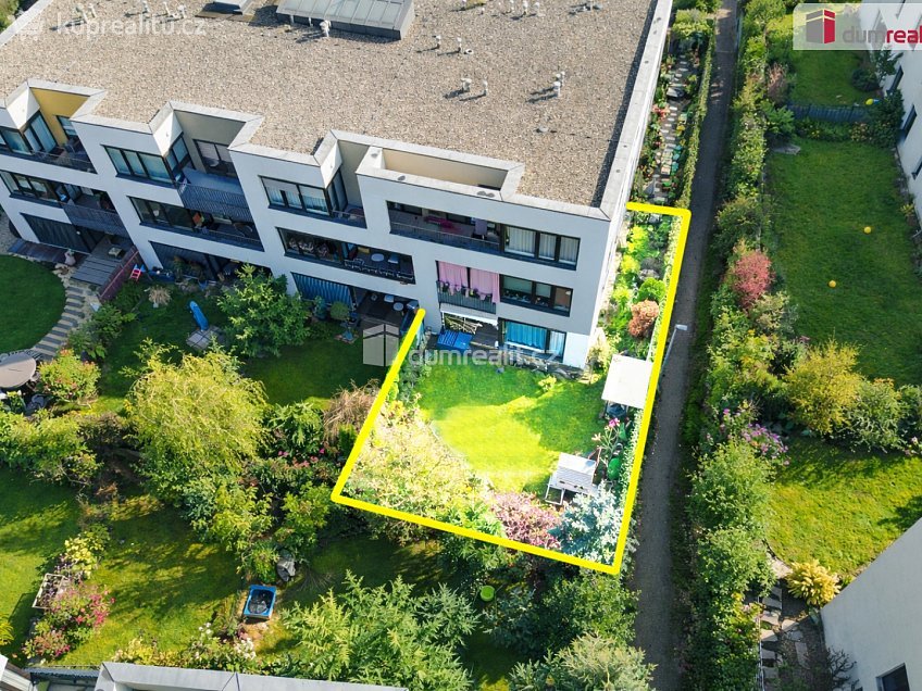 Pronájem bytu 3+kk 72 m^2 Štolcova, Praha 12 