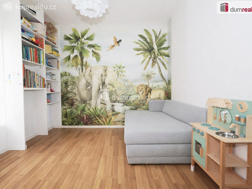 Pronájem bytu 3+kk 72 m^2 Štolcova, Praha 12 