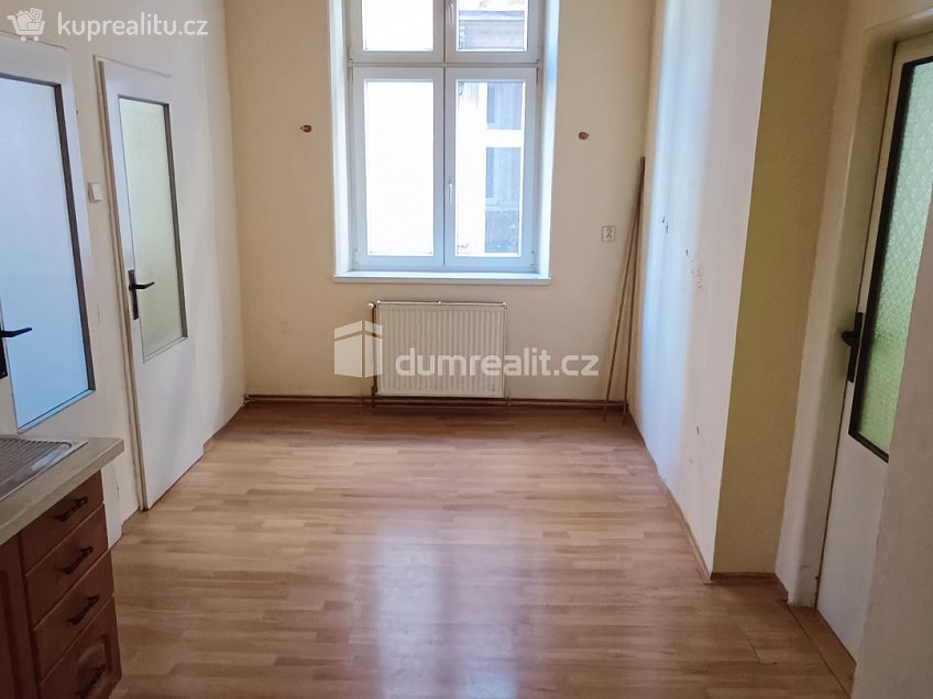 Pronájem bytu 3+1 96 m^2 Teplická, Děčín 