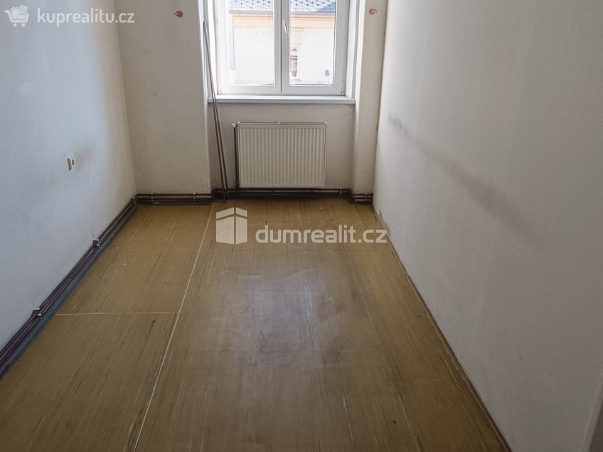 Pronájem bytu 3+1 96 m^2 Teplická, Děčín 