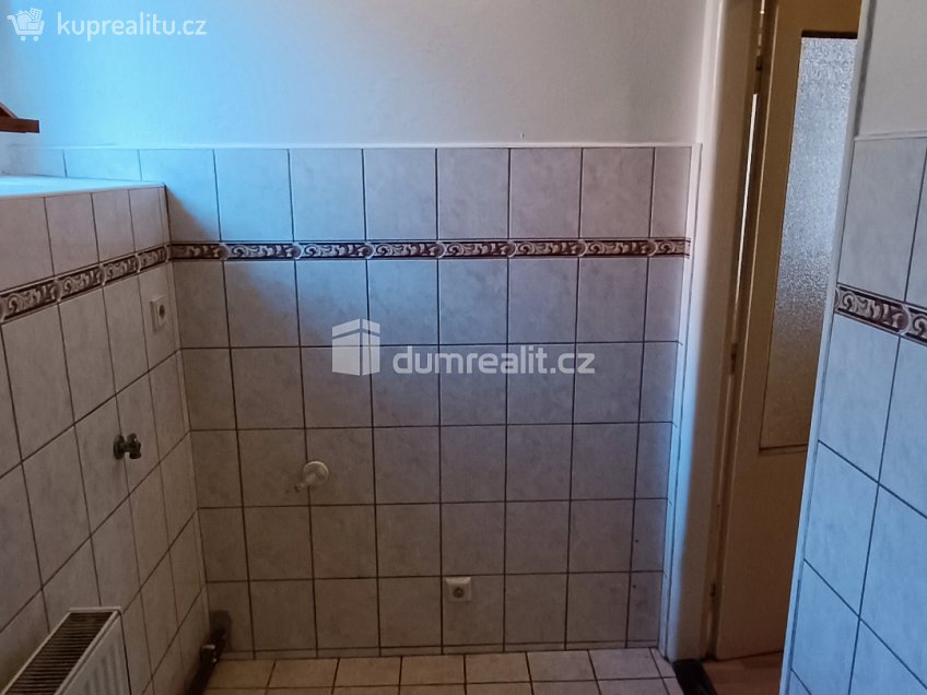 Pronájem bytu 3+1 96 m^2 Teplická, Děčín 