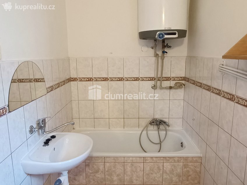 Pronájem bytu 3+1 96 m^2 Teplická, Děčín 