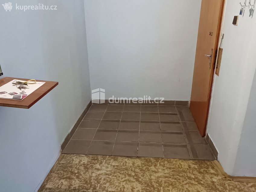 Pronájem bytu 3+1 96 m^2 Teplická, Děčín 