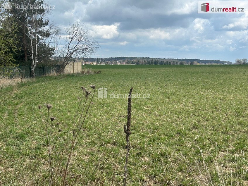 Prodej  stavebního pozemku 830 m^2 Tehovec, Tehovec 