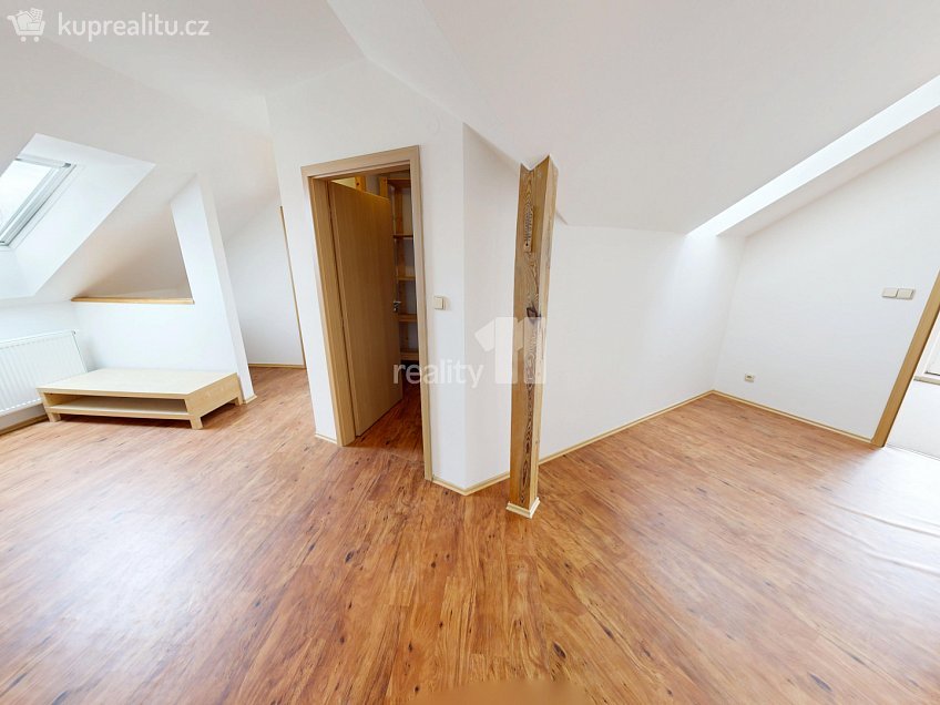 Prodej  rodinného domu 178 m^2 Křelovice, Křelovice 