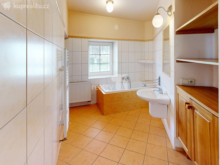 Prodej  rodinného domu 178 m^2 Křelovice, Křelovice 