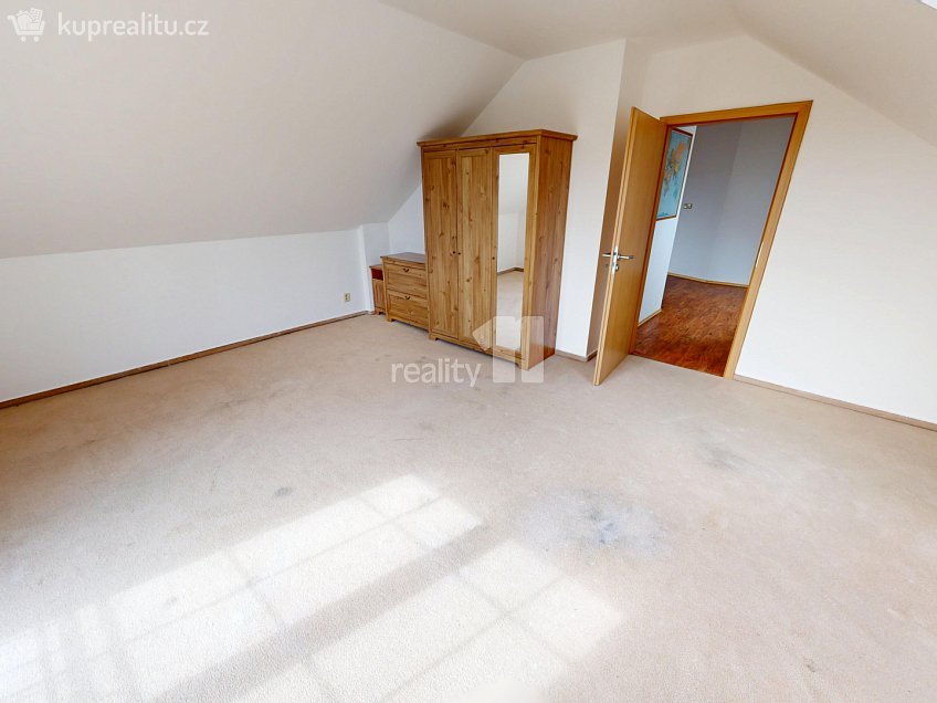 Prodej  rodinného domu 178 m^2 Křelovice, Křelovice 