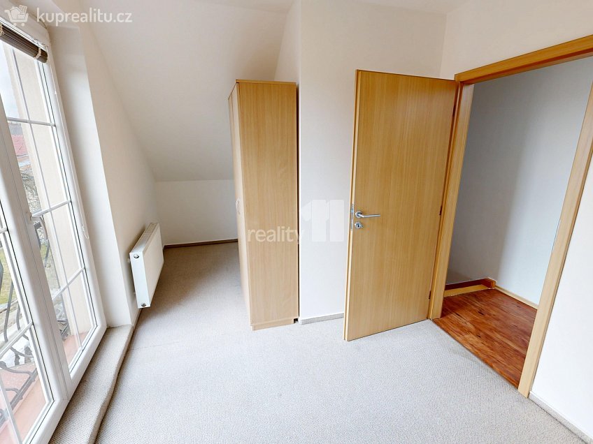 Prodej  rodinného domu 178 m^2 Křelovice, Křelovice 