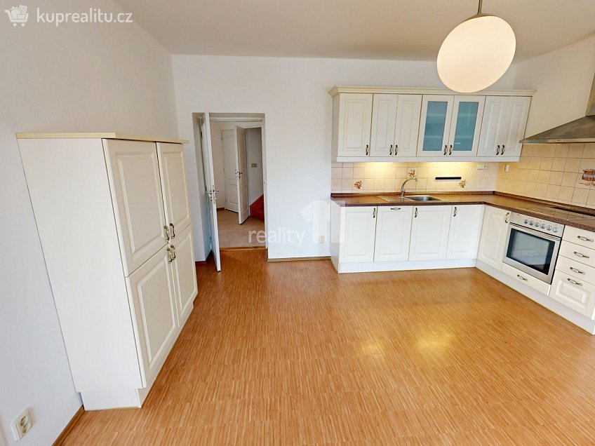 Prodej  rodinného domu 178 m^2 Křelovice, Křelovice 